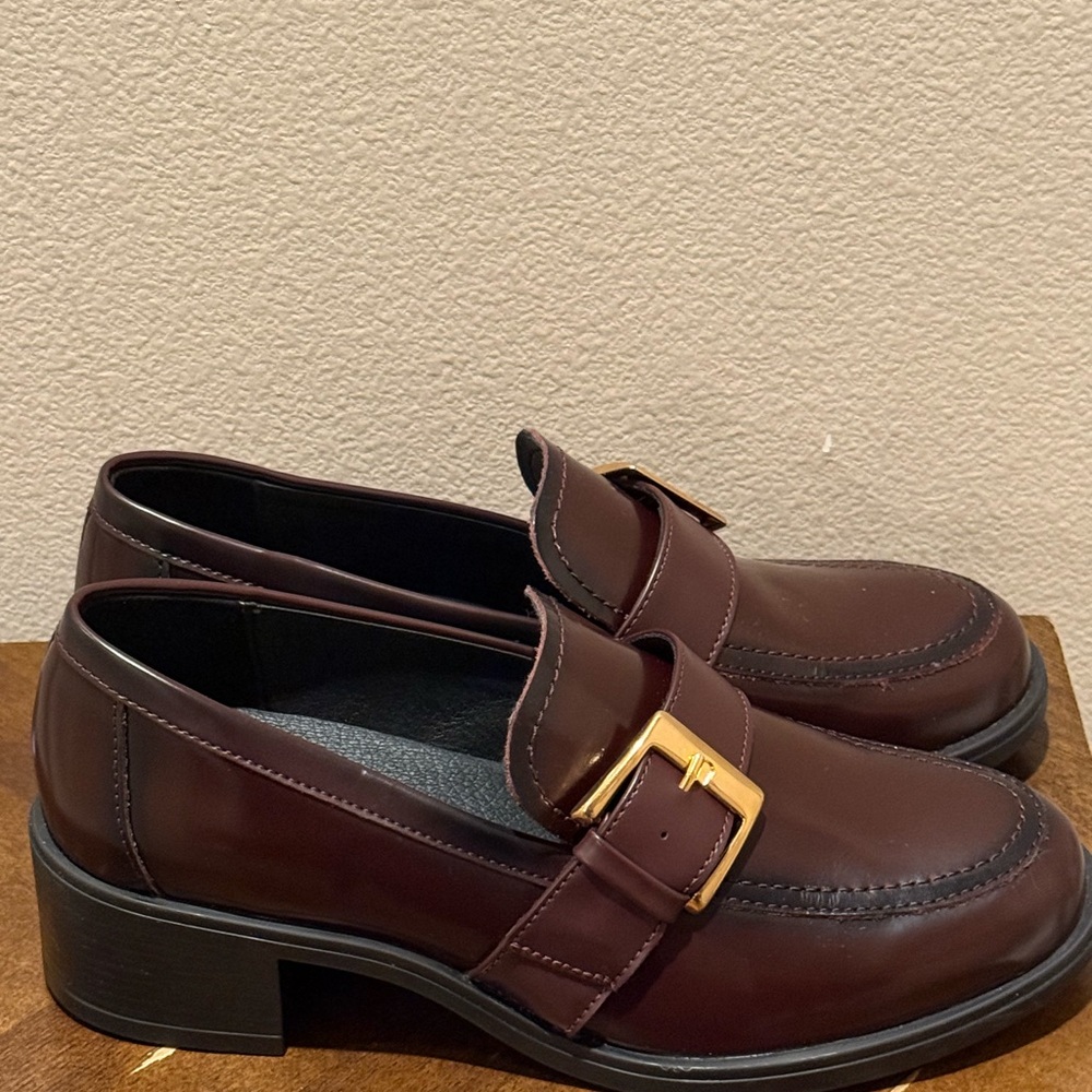 Flexi Leather Buckle Loafers – Burgundy/Wine Tone